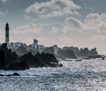 Ouessant la bleue - Julien Amic - couverture du livre Îles d'Iroise