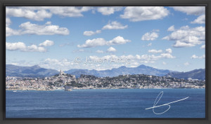 Marseille au pied des montagnes - Julien Amic - caisse américaine